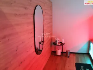 Pronájem obchodního prostoru, Benešov, Malé náměstí, 98 m2