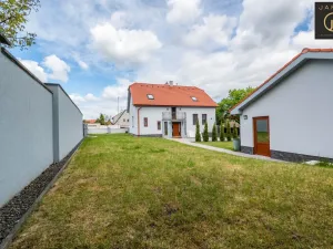 Prodej rodinného domu, Kladno, Svépomoc, 209 m2