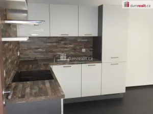 Pronájem bytu 2+kk, Praha - Střížkov, Zakšínská, 52 m2