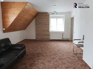 Prodej rodinného domu, Liberec - Liberec VIII-Dolní Hanychov, Bajkalská, 180 m2