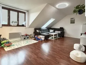 Prodej bytu 3+kk, Stochov, Jaroslava Šípka, 93 m2