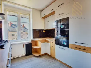 Pronájem bytu 3+1, Děčín - Děčín IV-Podmokly, Jeronýmova, 75 m2