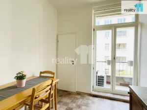 Pronájem bytu 3+1, Praha - Žižkov, Biskupcova, 93 m2