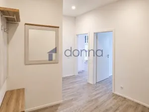 Pronájem bytu 2+kk, Praha, Sámova, 49 m2