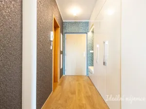 Pronájem bytu 3+kk, Praha - Vysočany, Ocelářská, 80 m2
