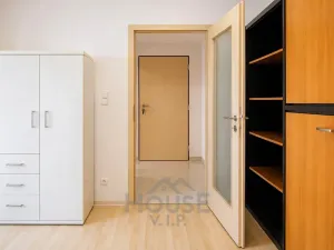 Prodej bytu 2+kk, Praha - Střížkov, Makedonská, 53 m2
