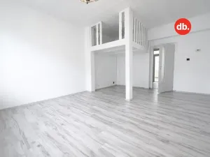 Prodej bytu 2+1, Karlovy Vary, Sokolovská, 77 m2