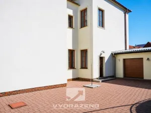 Prodej rodinného domu, Dolní Kounice, 400 m2