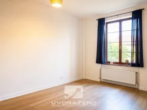 Prodej obchodního prostoru, Dolní Kounice, 400 m2