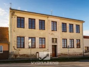 Prodej obchodního prostoru, Dolní Kounice, 400 m2
