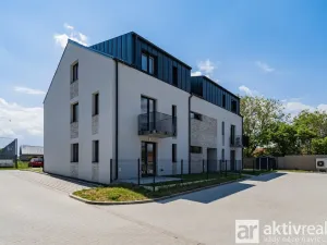 Pronájem bytu 2+kk, Ovčáry, Na Bulánce, 62 m2