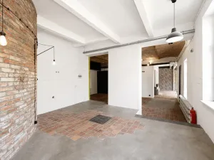 Pronájem restaurace, Hradec Králové, Pospíšilova, 159 m2