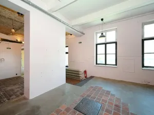 Pronájem restaurace, Hradec Králové, Pospíšilova, 159 m2