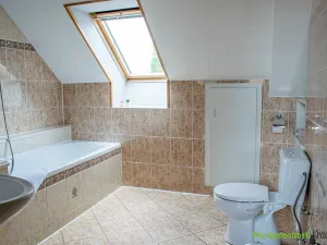 Prodej rodinného domu, Osek, 192 m2