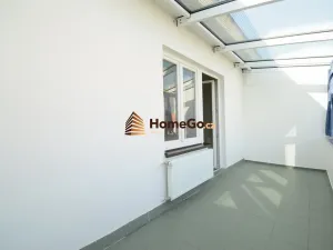 Pronájem bytu 2+kk, Praha - Nusle, U gymnázia, 50 m2