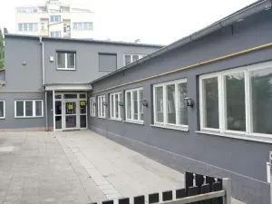 Pronájem kanceláře, Praha - Holešovice, Dobrovského, 362 m2