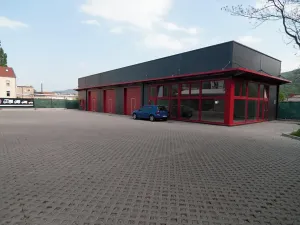 Prodej komerční nemovitosti, Ústí nad Labem, U Podjezdu, 2500 m2