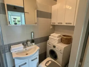 Prodej bytu 2+1, Praha - Bohnice, Hlivická, 61 m2