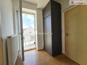 Pronájem bytu 2+kk, Praha - Hloubětín, V chaloupkách, 45 m2
