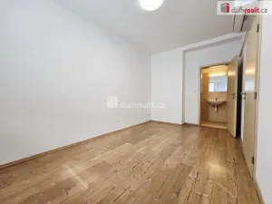 Pronájem bytu 2+kk, Praha - Hloubětín, V chaloupkách, 45 m2
