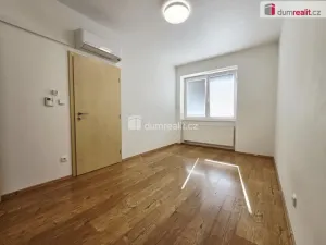 Pronájem bytu 2+kk, Praha - Hloubětín, V chaloupkách, 45 m2