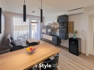 Prodej bytu 2+kk, Třeboň - Třeboň II, Jiřího Havlise, 57 m2