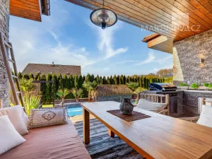 Prodej rodinného domu, Veleň, 258 m2