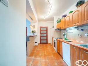 Prodej bytu 3+kk, Praha, Poštovská, 73 m2