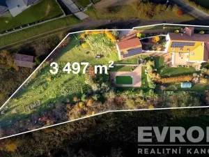 Prodej rodinného domu, Košátky, 350 m2