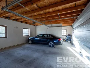 Prodej rodinného domu, Košátky, 350 m2