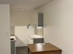 Pronájem bytu 2+kk, Praha, Borovanského, 45 m2