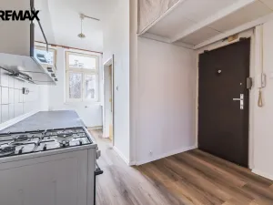 Pronájem bytu 1+1, Praha - Holešovice, Letohradská, 40 m2