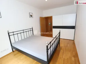 Pronájem bytu 2+kk, Praha - Žižkov, Jeseniova, 60 m2