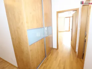 Pronájem bytu 2+kk, Praha - Žižkov, Jeseniova, 60 m2