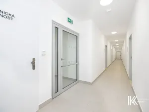 Pronájem bytu 2+kk, Pardubice, U Sportovní školy, 44 m2