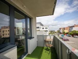 Prodej bytu 2+kk, Horoměřice, Karla IV., 55 m2