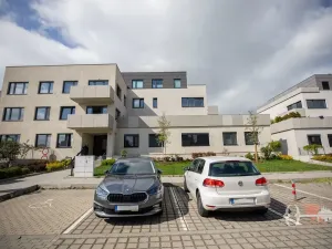 Prodej bytu 2+kk, Horoměřice, Karla IV., 55 m2