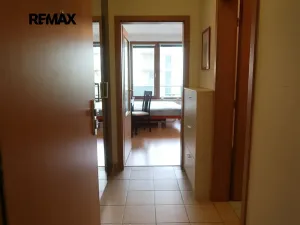 Pronájem bytu 1+kk, Praha - Hloubětín, Nepelova, 30 m2