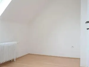 Pronájem bytu 2+kk, Praha, Nad Rohatci, 43 m2