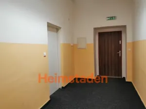 Pronájem obchodního prostoru, Havířov - Město, Jana Švermy, 16 m2