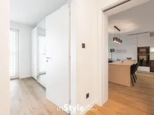 Pronájem bytu 2+kk, Staré Město, Velkomoravská, 71 m2