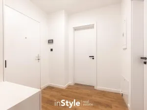 Pronájem bytu 2+kk, Staré Město, Velkomoravská, 71 m2