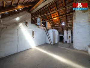 Prodej rodinného domu, Staré Město, náměstí Hrdinů, 118 m2