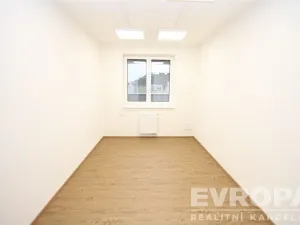 Pronájem kanceláře, Plzeň, Klatovská třída, 82 m2