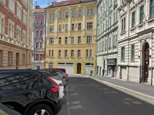 Pronájem bytu 2+1, Praha, Řehořova, 70 m2