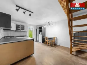 Prodej rodinného domu, Dubí - Bystřice, Horská, 175 m2