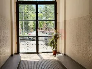 Prodej bytu 2+kk, Praha - Podolí, Nedvědovo náměstí, 69 m2