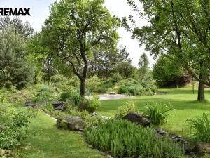 Prodej komerční nemovitosti, Dolany - Véska, 290 m2