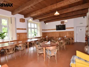 Prodej komerční nemovitosti, Dolany - Véska, 290 m2