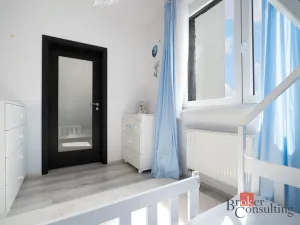Pronájem rodinného domu, Praha - Dolní Měcholupy, Rothmayerova, 155 m2